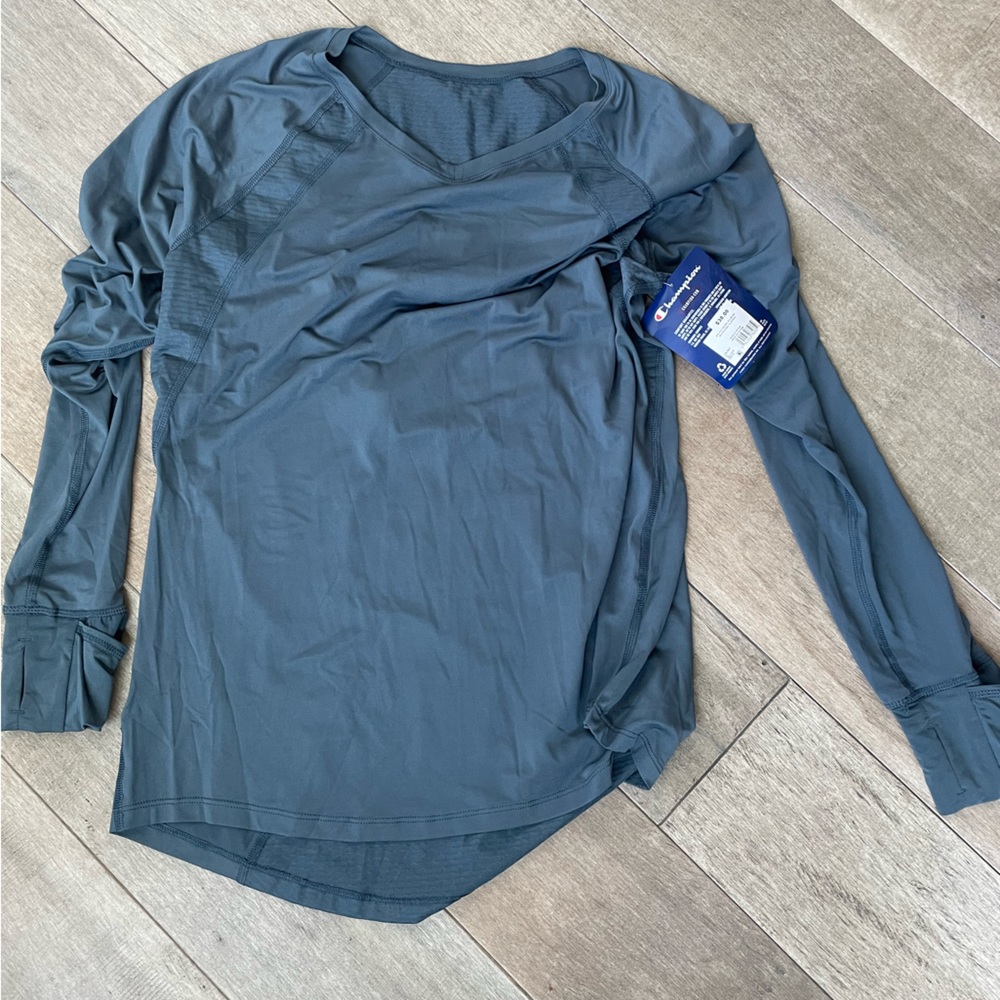 XL champion athletic shirt